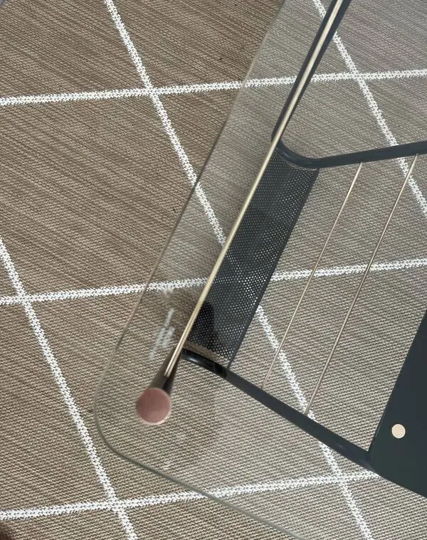 Illustration numéro 5 du produit Table basse métal et verre avec porte revue Roche Bobois des années 50'