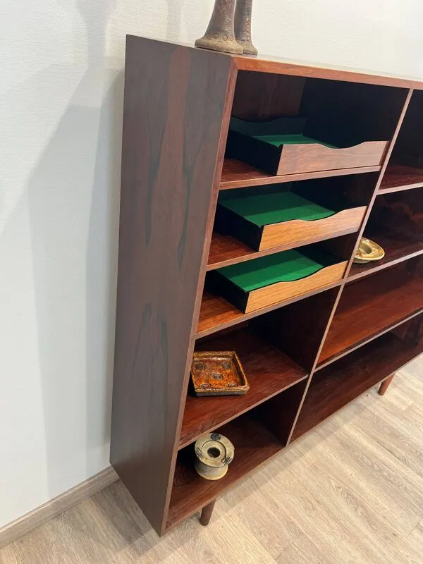 Illustration numéro 5 du produit Meuble bibliothèque scandinave en palissandre Danemark