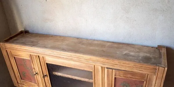 Illustration numéro 5 du produit Meuble bas TV enfilade vintage