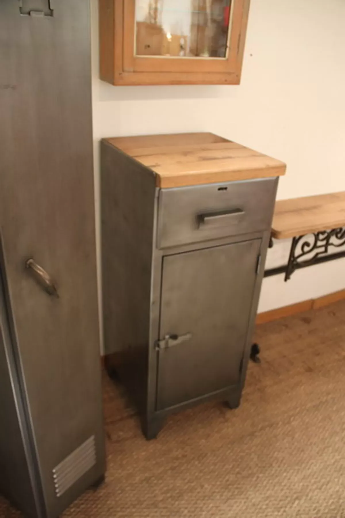 Illustration numéro 5 du produit Placard industriel