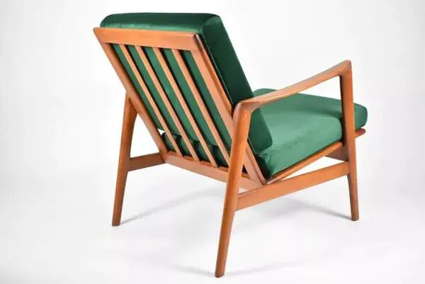 Illustration numéro 5 du produit Fauteuil scandinave restauré, icône des années 60, velours