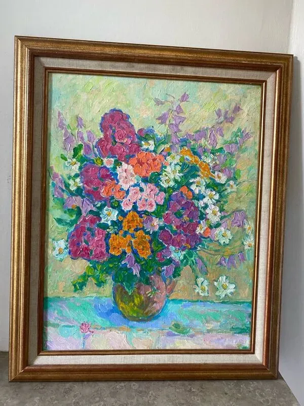 Illustration numéro 5 du produit Fleurs signé école russe XXeme siècle