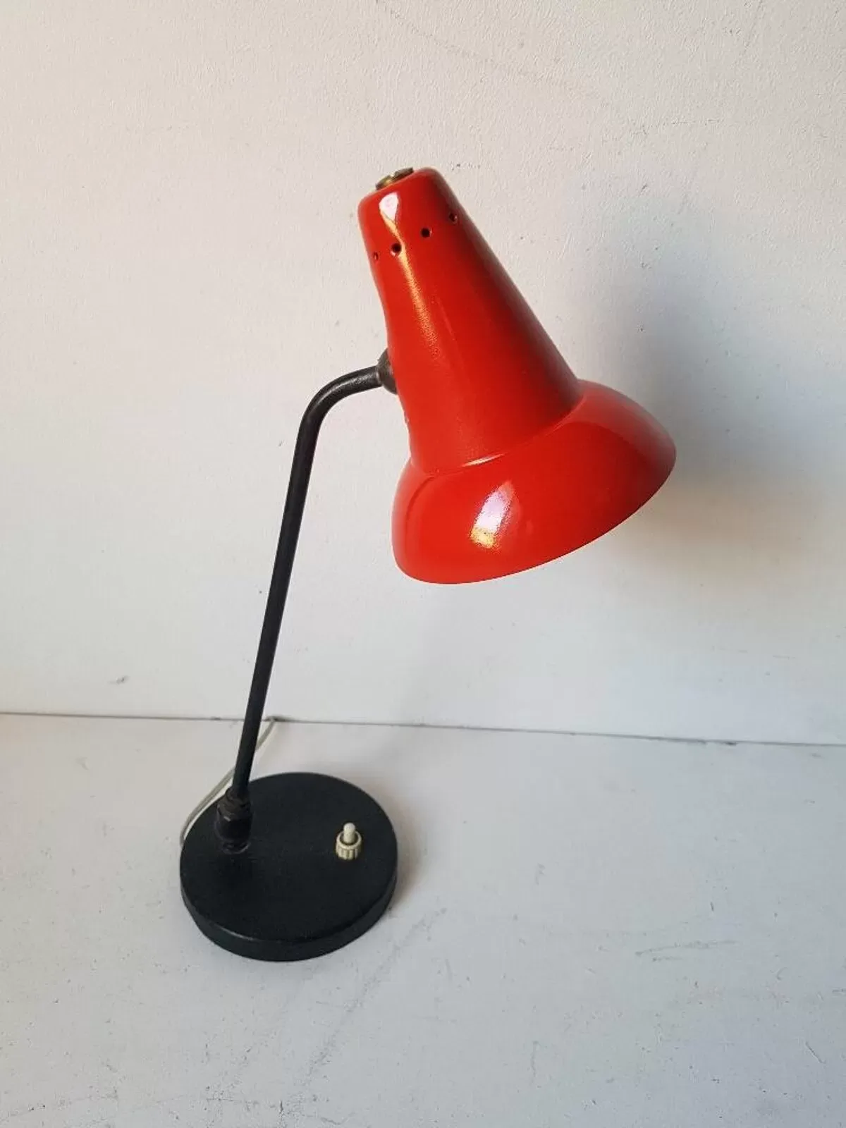 Illustration numéro 5 du produit Lampe de bureau des années 50