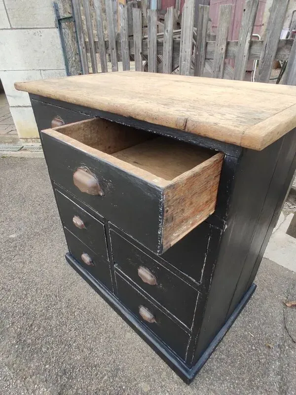 Illustration numéro 5 du produit Meuble de métier