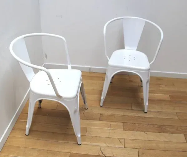 Illustration numéro 5 du produit Paire de chaises de jardin Tolix