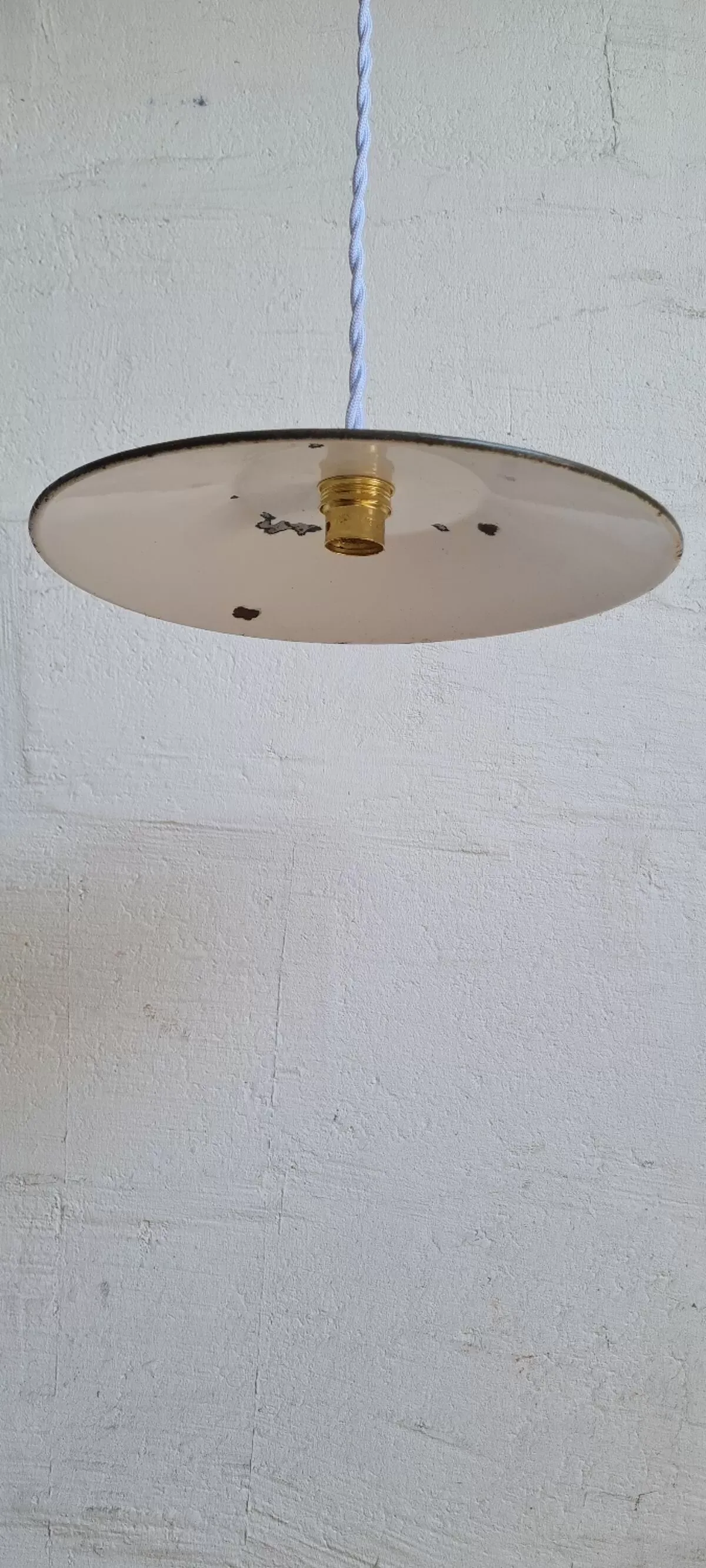 Illustration numéro 5 du produit Suspension en tôle émaillée verte