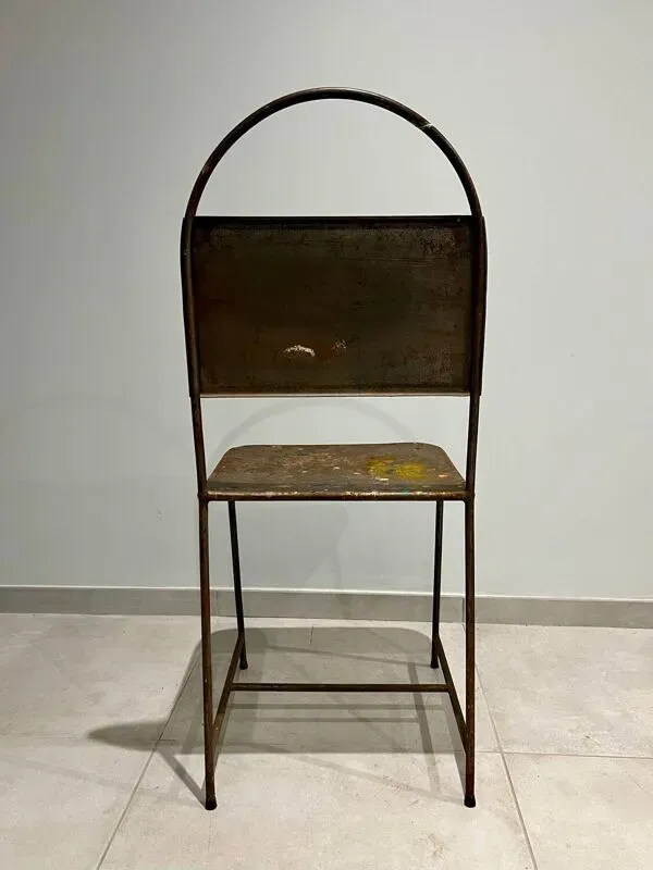 Illustration numéro 5 du produit Paire de chaises vintage en métal brut