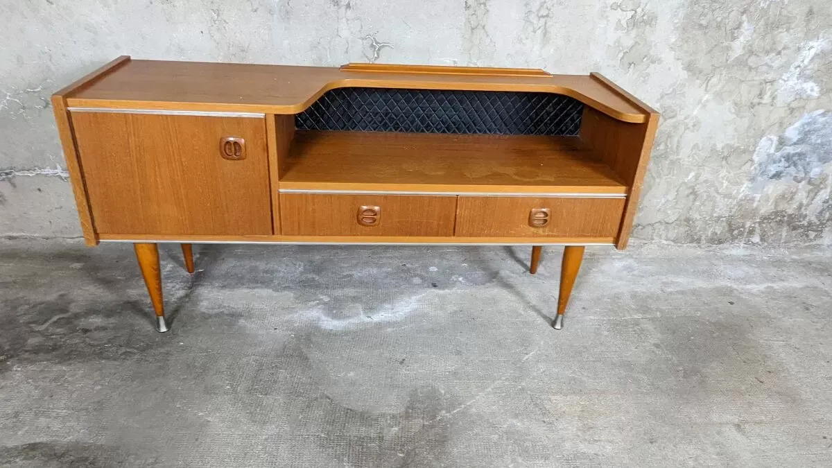 Illustration numéro 5 du produit Coiffeuse scandinave