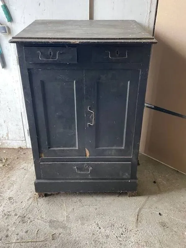 Illustration numéro 5 du produit meuble de métier - Pupitre caisse - monacale