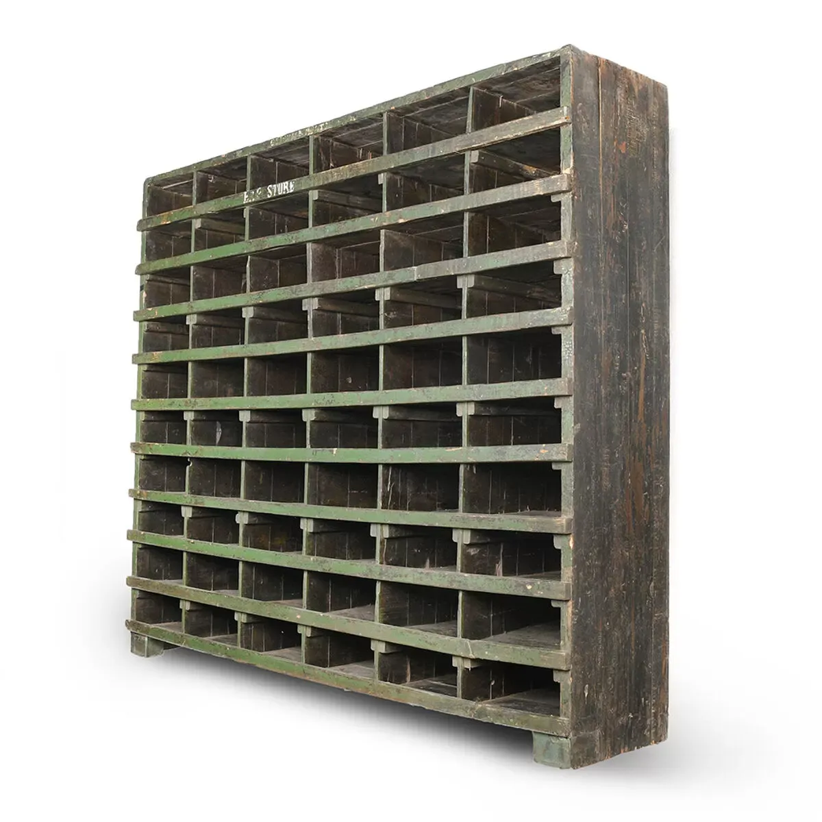 Illustration numéro 5 du produit Meuble d’atelier en bois à 60 casiers