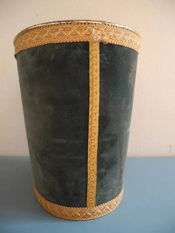 Illustration numéro 5 du produit ancienne corbeille papier Massilly velours vintage waste paper basket