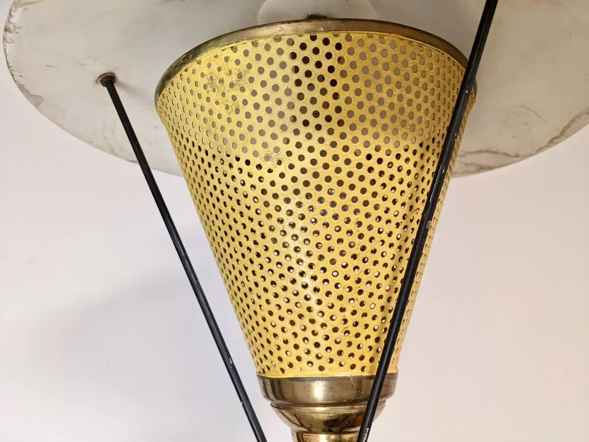 Illustration numéro 5 du produit Suspension en tôle perforée