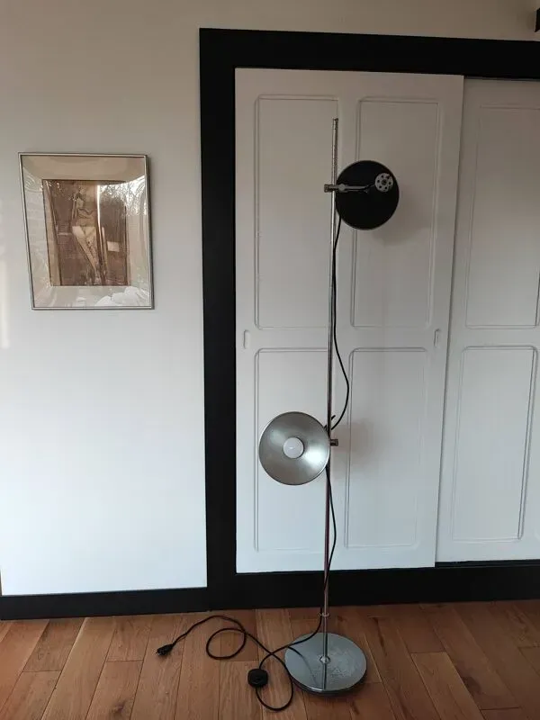 Illustration numéro 5 du produit Lampadaire