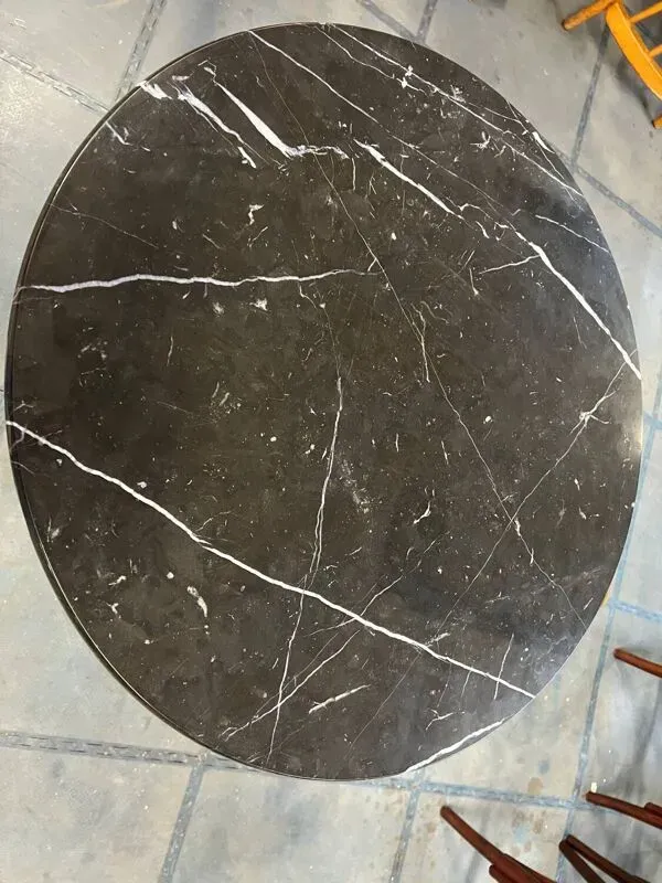 Illustration numéro 5 du produit Table bistrot