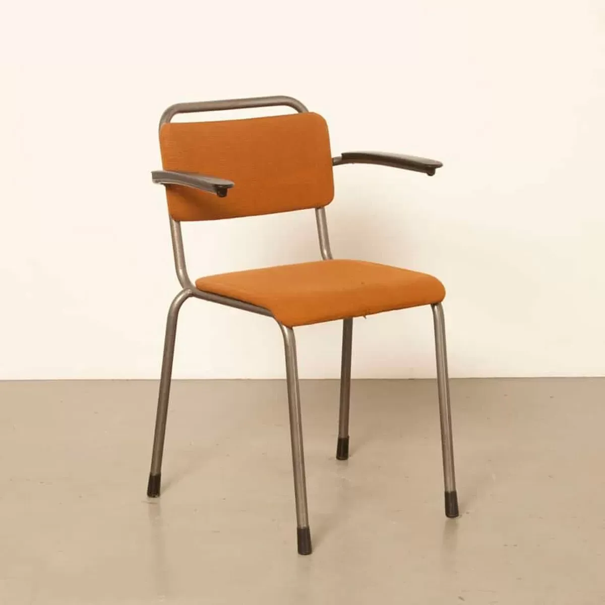 Illustration numéro 5 du produit Chaise d'école Gispen 206 rembourrée gris clair