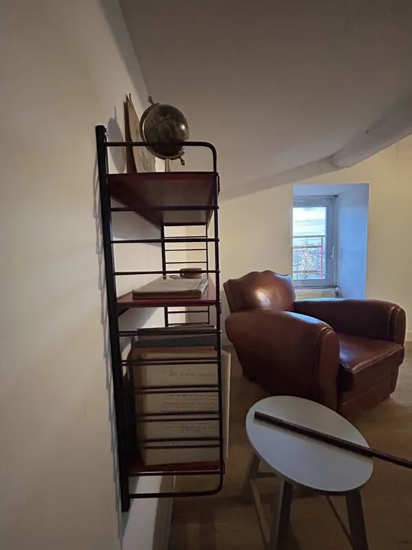 Illustration numéro 5 du produit Etagére murale nordique vintage