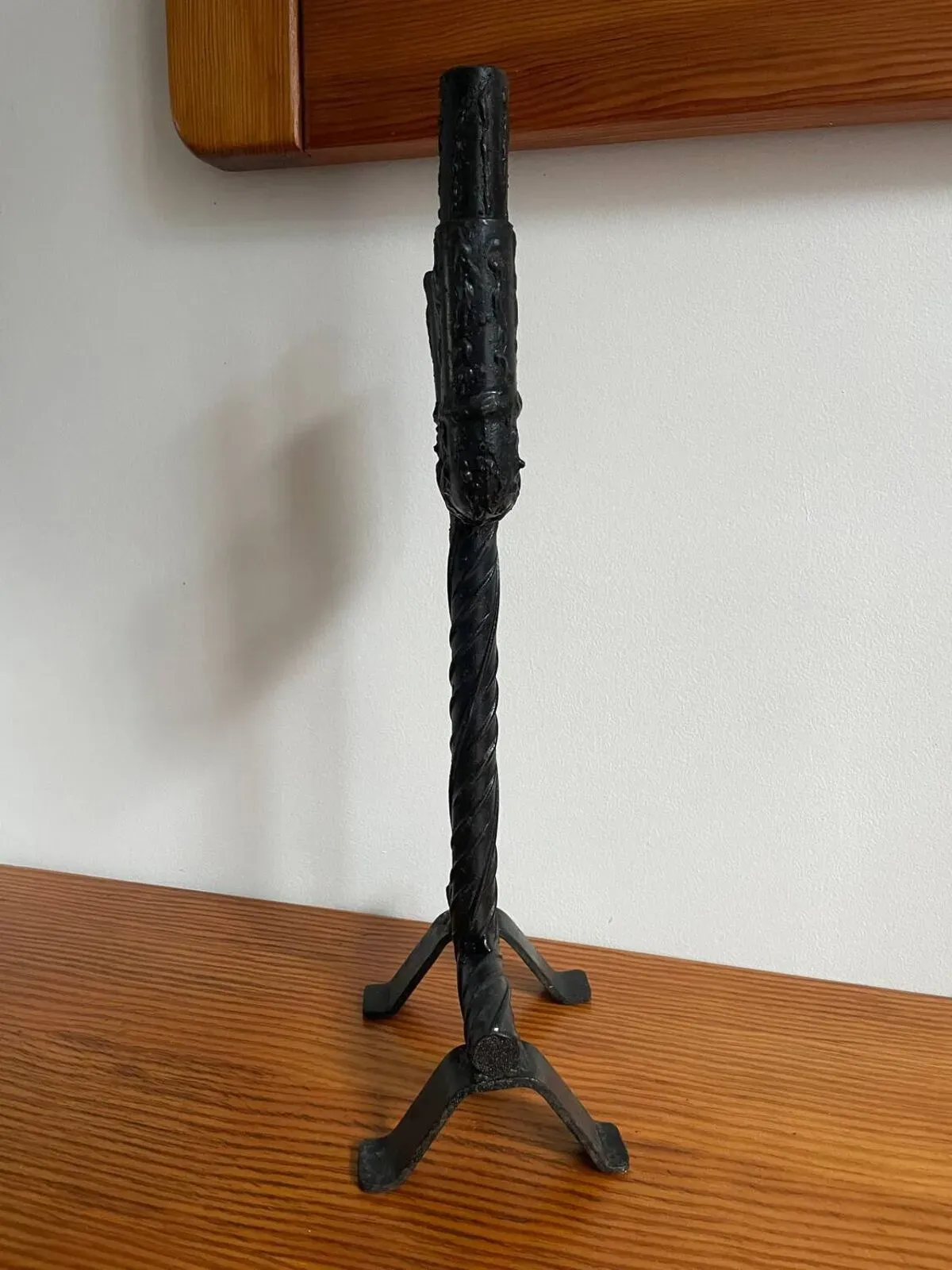 Illustration numéro 5 du produit Bougeoir industriel/brutaliste