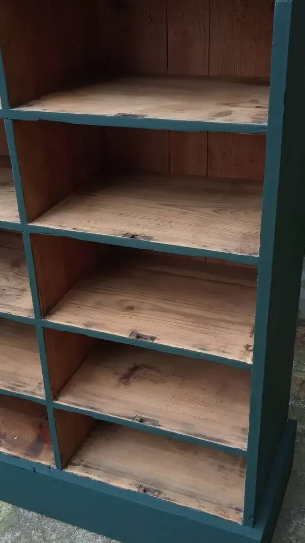 Illustration numéro 5 du produit Meuble de metier à cases