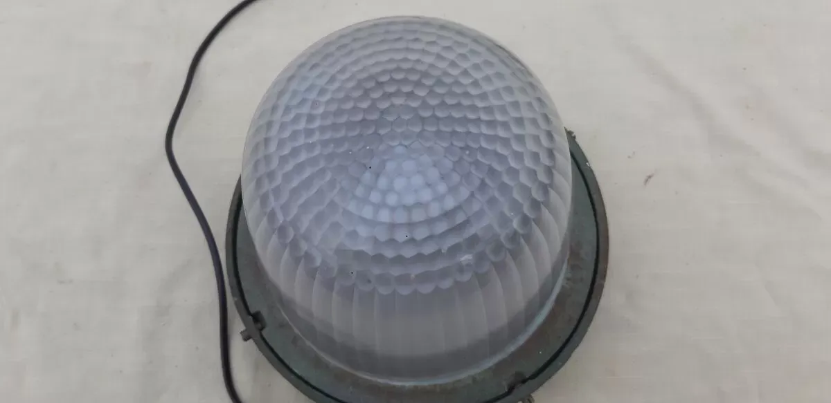 Illustration numéro 5 du produit Lampe Industrielle Holophan CE200 - FC5