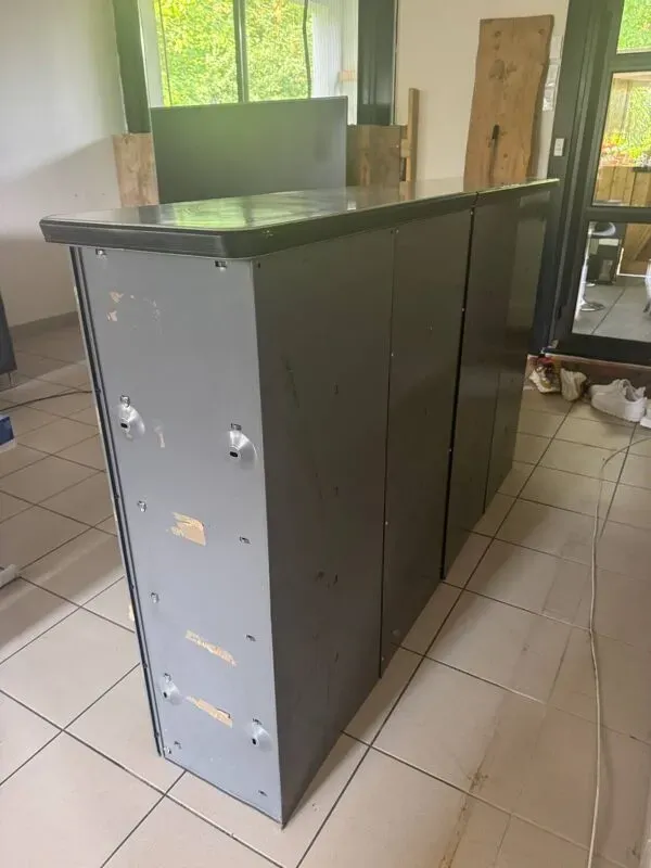 Illustration numéro 5 du produit Meuble à casiers en métal