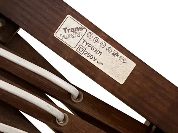 Illustration numéro 5 du produit Applique ciseaux en pin teinté de Translandia, Danemark années 1960