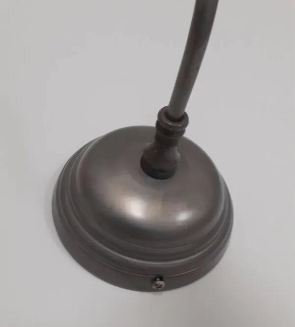 Illustration numéro 5 du produit Applique murale en métal style industrielle