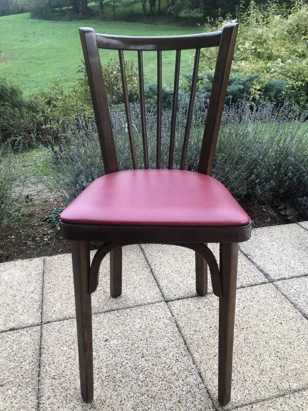 Illustration numéro 5 du produit Lot de deux chaises Baumann