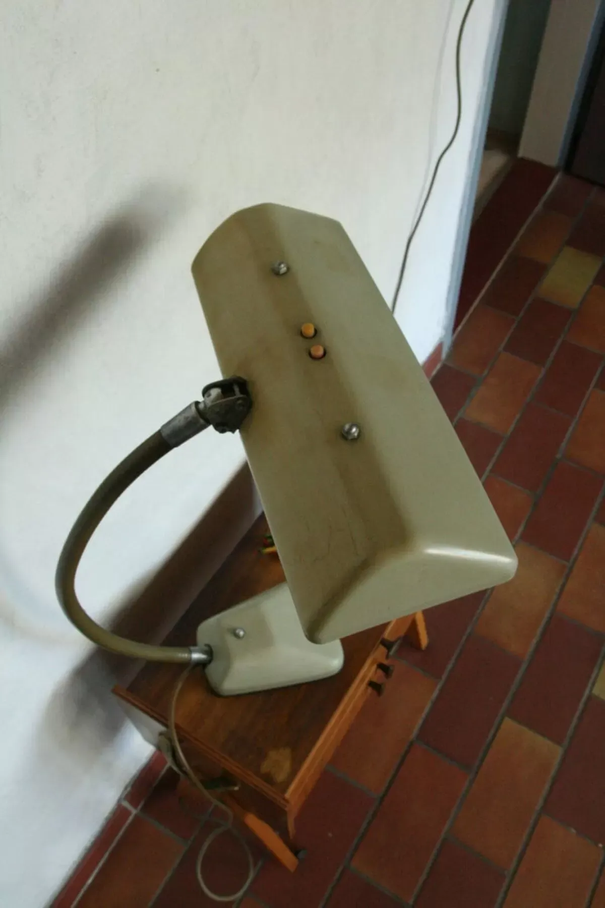 Illustration numéro 5 du produit Lampe de bureau industrielle