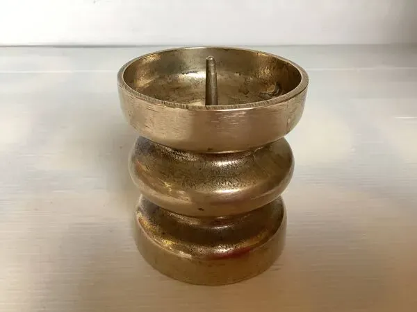 Illustration numéro 5 du produit Bougeoir en bronze