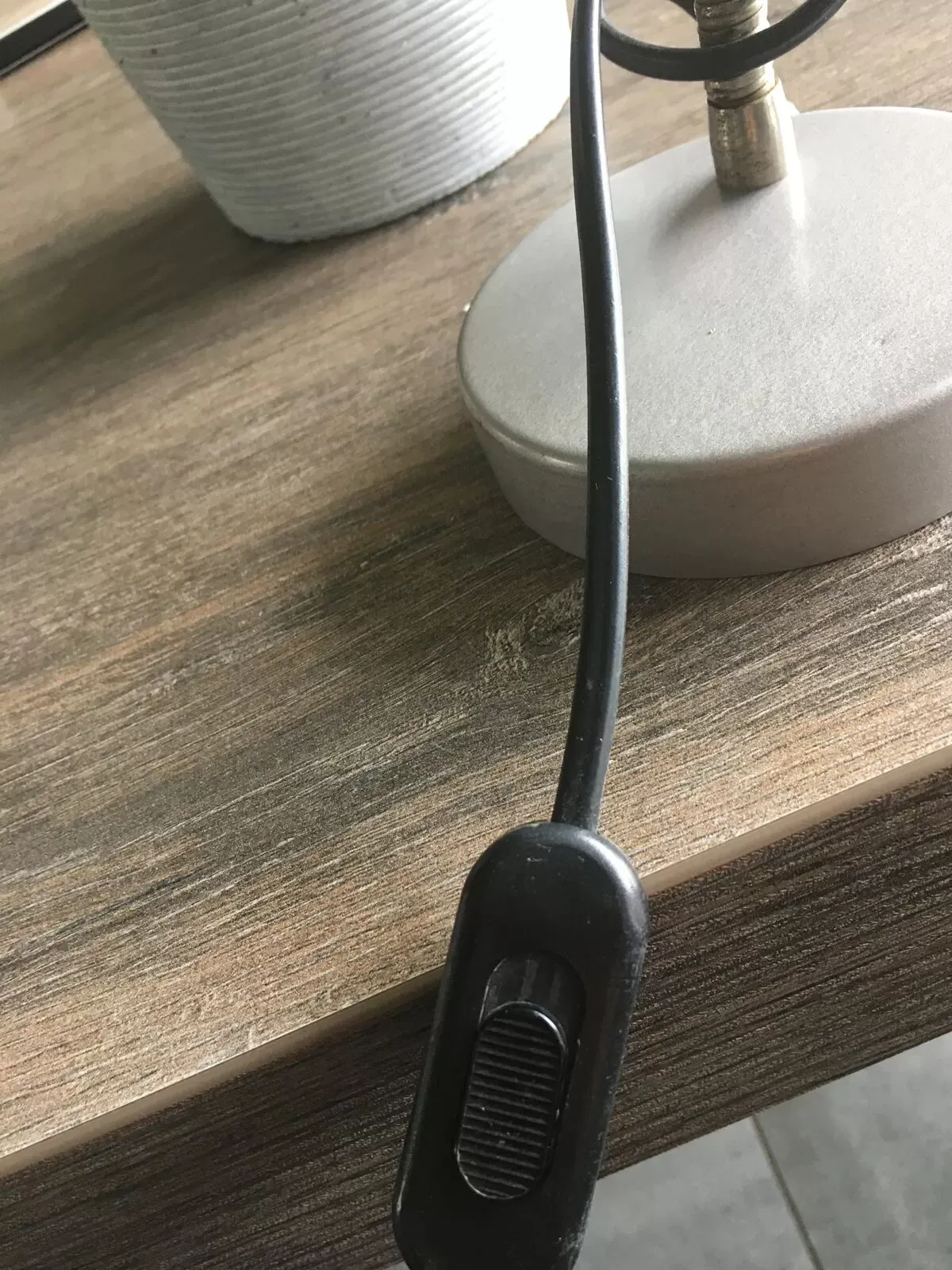 Illustration numéro 5 du produit Lampe de bureau