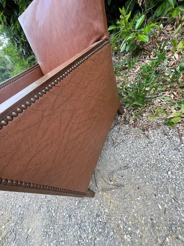 Illustration numéro 5 du produit Fauteuil club