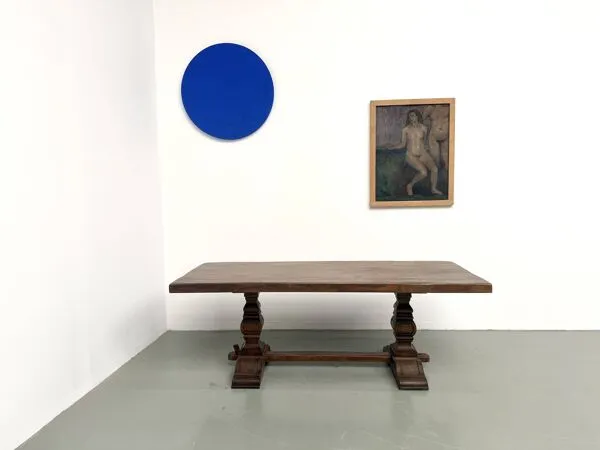 Illustration numéro 5 du produit Table monastère en chêne massif, balustres tournés, France, années 1930