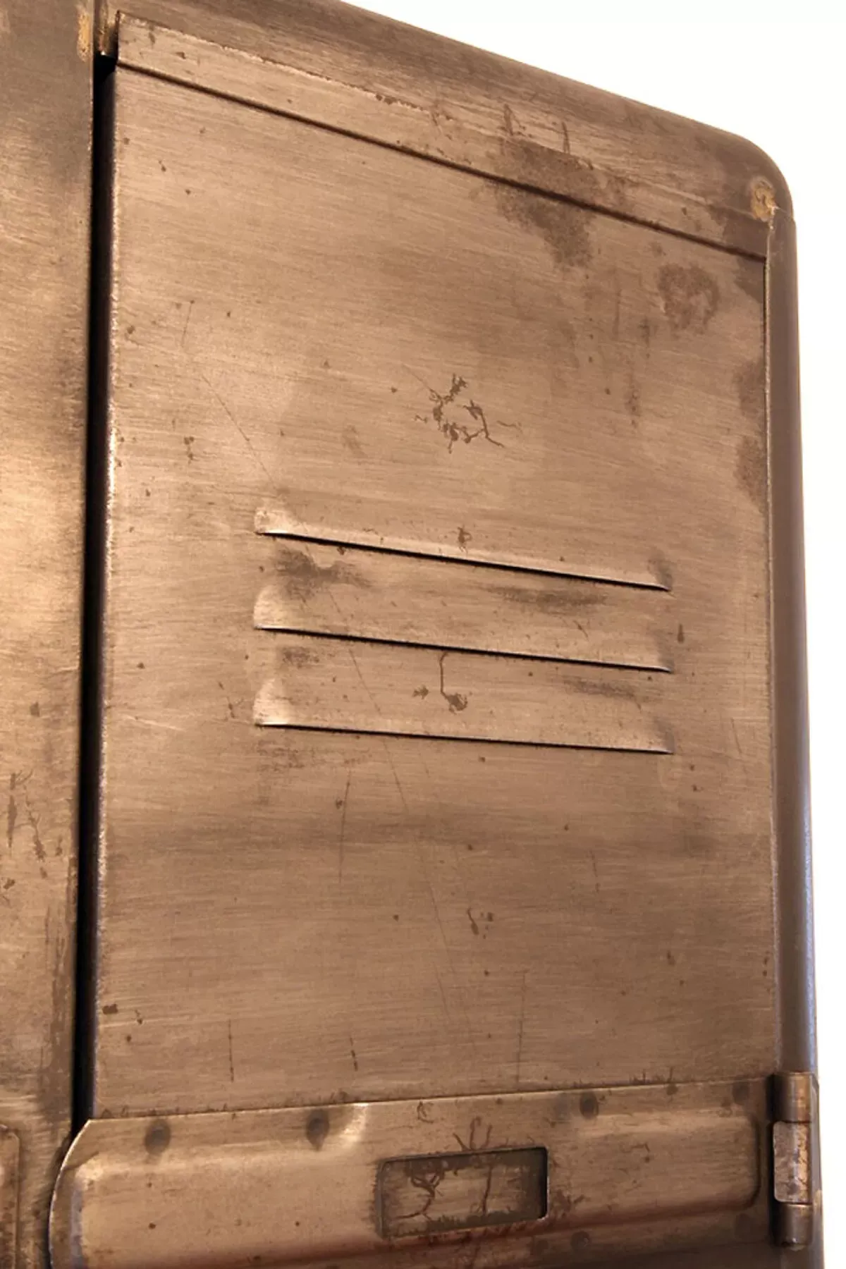 Illustration numéro 5 du produit Vestiaire métal industriel aux coins arrondis.