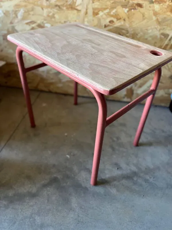 Illustration numéro 5 du produit Bureau écolier