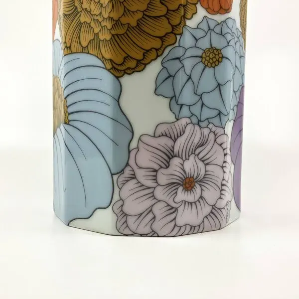 Illustration numéro 5 du produit Grand vase  en porcelaine • Rosenthal • Tapio Wirkkala • Germany 1979