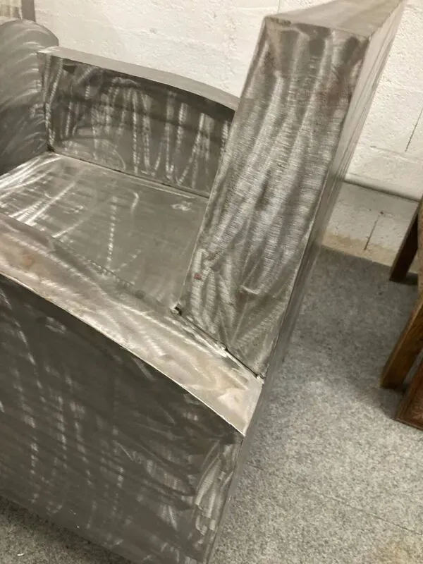 Illustration numéro 5 du produit Paire de Fauteuils industriel en métal