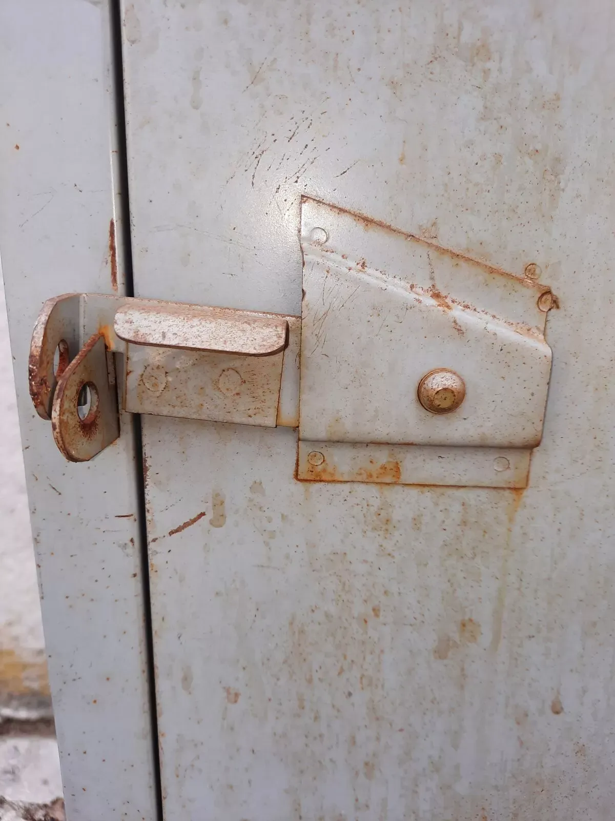 Illustration numéro 5 du produit Armoire vestiaire metallique