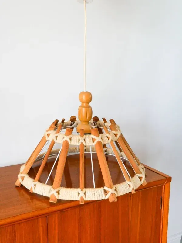 Illustration numéro 5 du produit Suspension scandinave en bois et corde, 1960