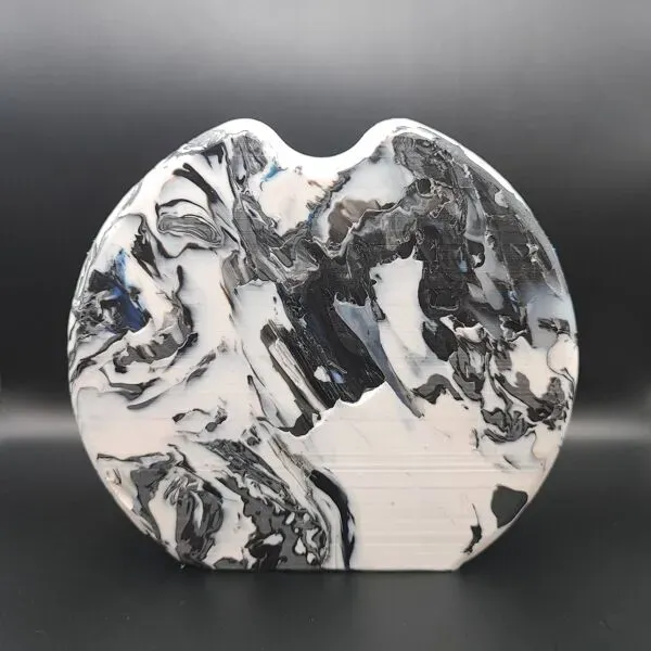 Illustration numéro 5 du produit Soliflore en plastique recyclé