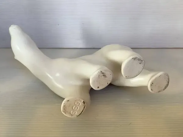 Illustration numéro 5 du produit Ours polaire en céramique blanche