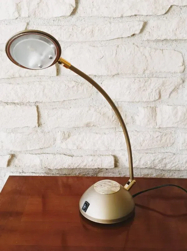 Illustration numéro 5 du produit Lampe de bureau inclinable