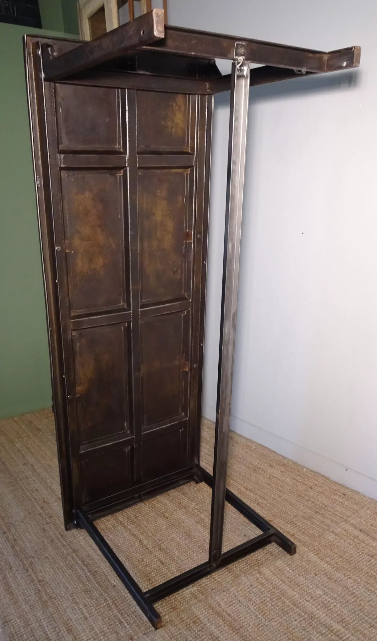 Illustration numéro 5 du produit Ancienne table militaire