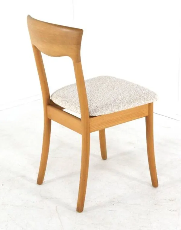 Illustration numéro 5 du produit Ensemble de 6 chaises Juul Kristensen pour JK Denmark - design danois