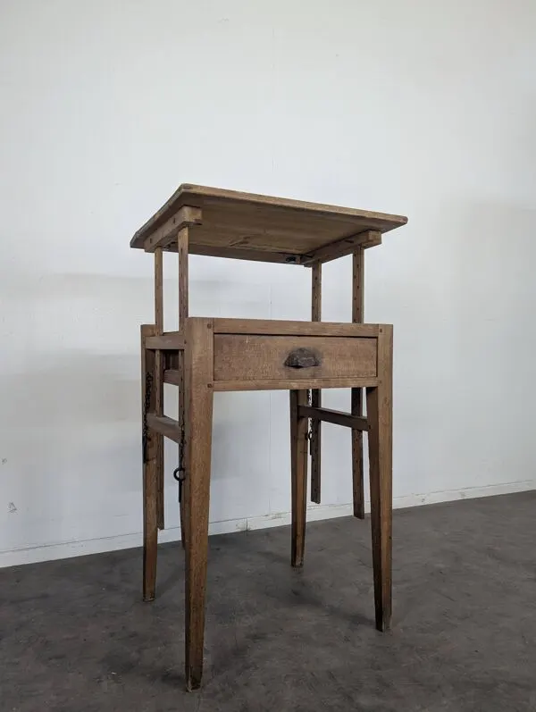 Illustration numéro 5 du produit Table de métier bureau escamotable