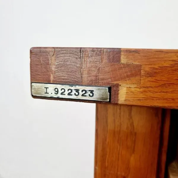 Illustration numéro 5 du produit Buffet billot meuble de métier ancien