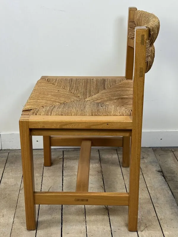 Illustration numéro 5 du produit Série de 6 chaises en orme massif maison regain 1970