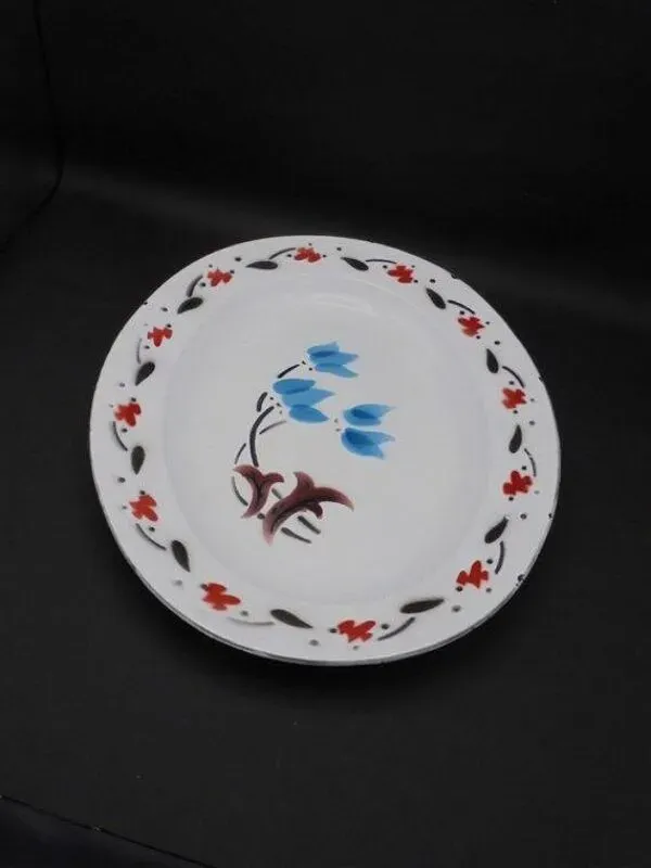 Illustration numéro 5 du produit Plateau en tôle émaillée