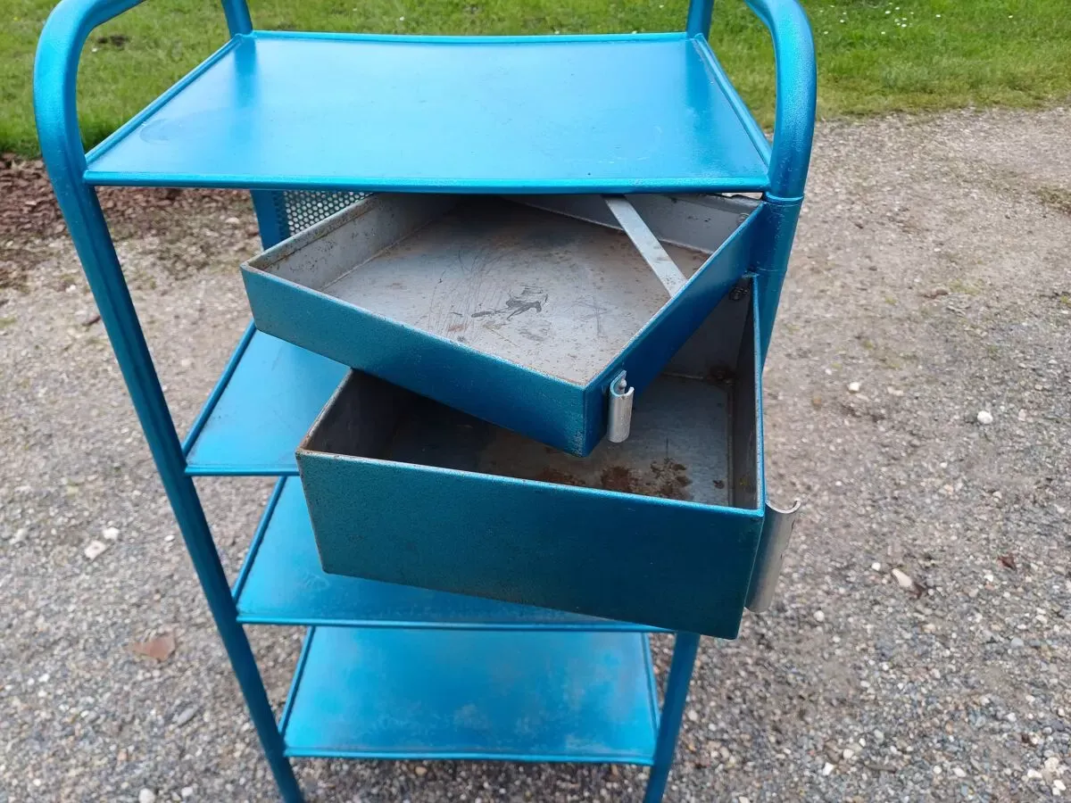 Illustration numéro 5 du produit Meuble Industriel Fer Héliolithe