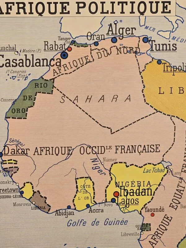 Illustration numéro 5 du produit Carte de géographie ancienne carte decole 1960