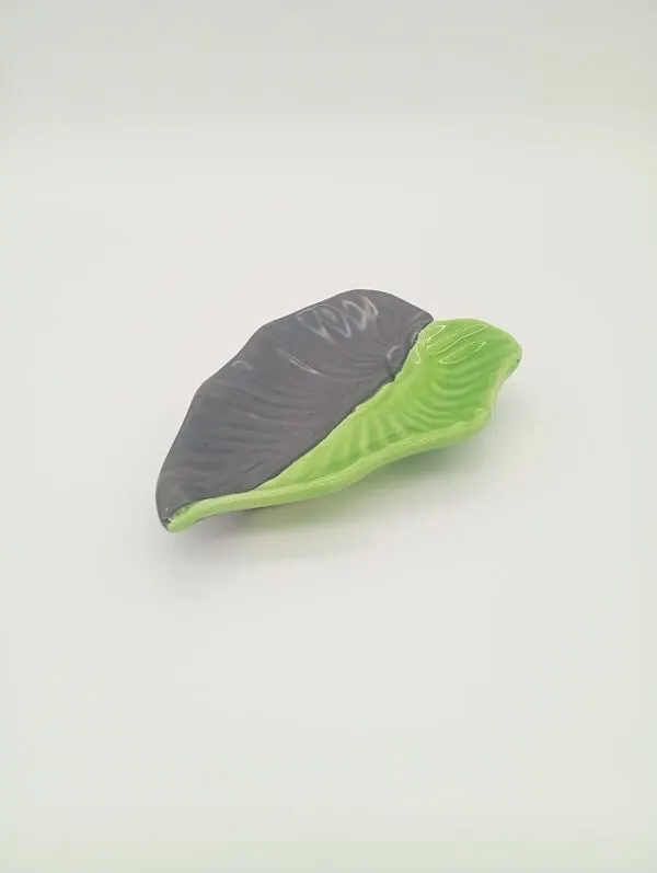 Illustration numéro 5 du produit Coupelle feuille en céramique bicolore vert noir SAP Vallauris, 1950-60